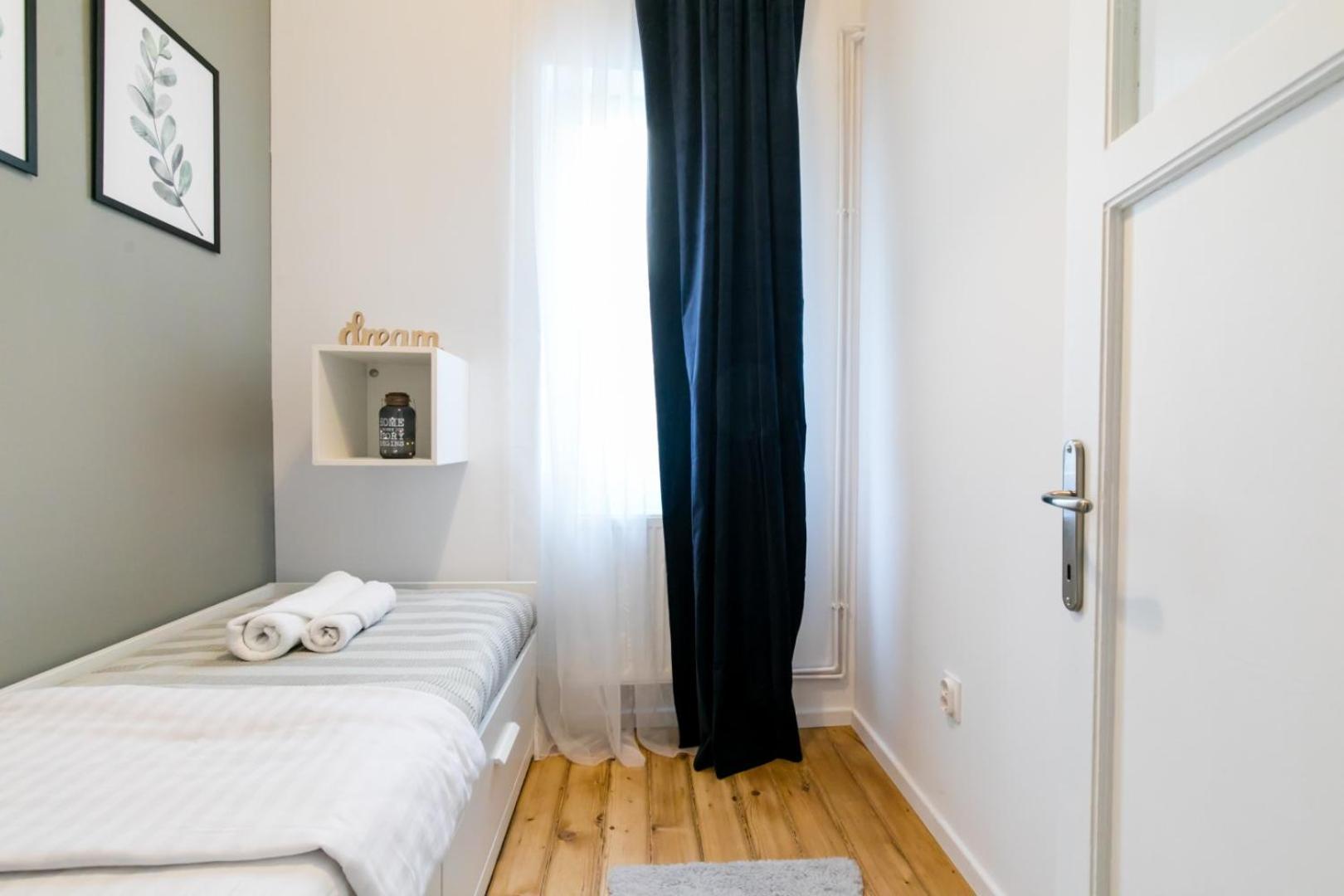Heart Of The City - Cozy Apartments In Prime Location Bucarest Habitación foto